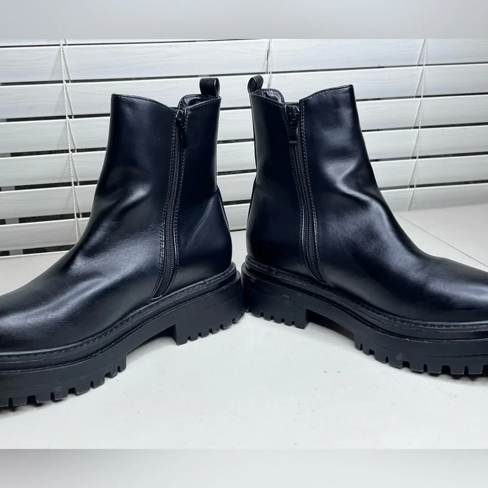Nasty Gal Goth Vamp Sz 7 Black Platform Boots
